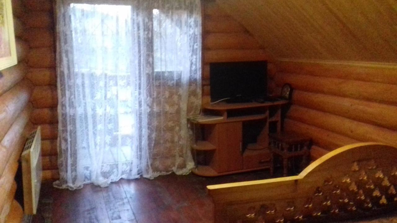 затишний будиночок 度假居 *